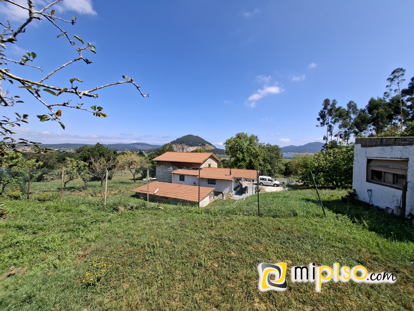Chalet en Bárcena de Cicero Gama