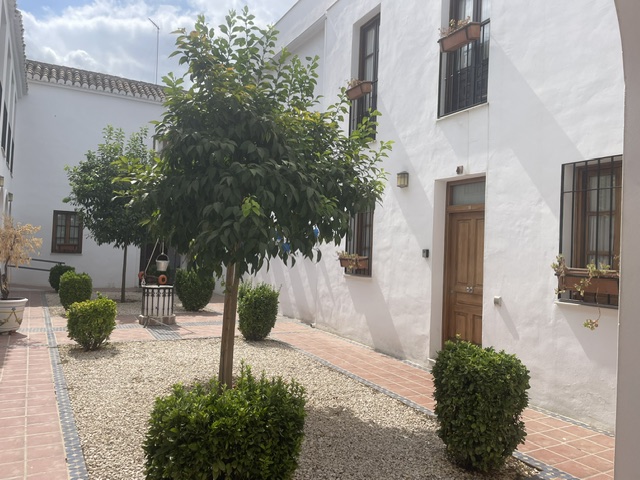 Edificio en Córdoba San Basilio