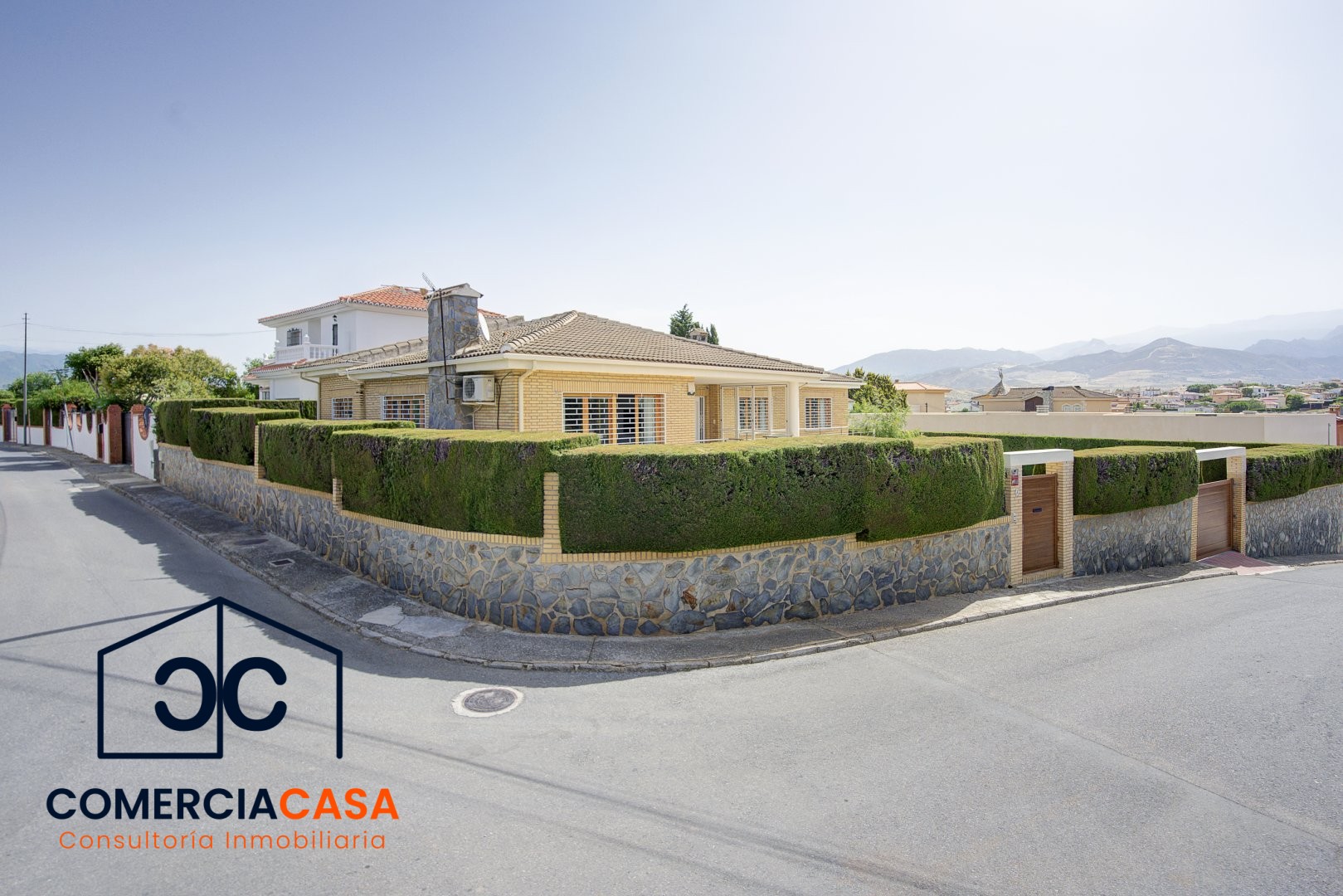 Chalet Individual en Villa de Otura Urbanizacion Nueva Otura
