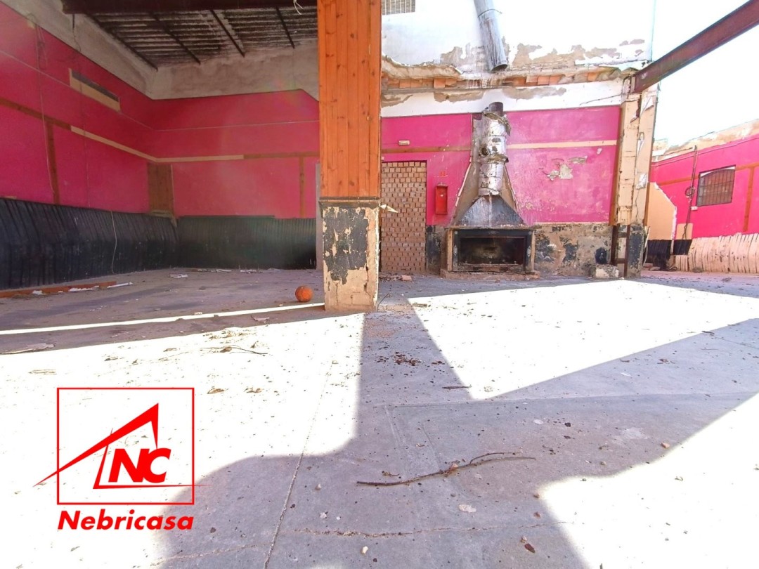 Nave en Lebrija