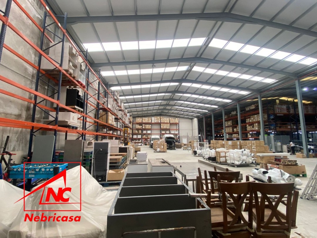 Nave Industrial en Las Cabezas de San Juan