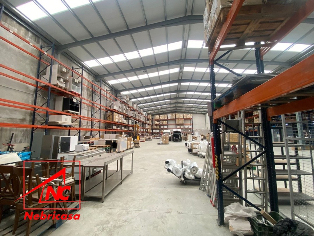 Nave Industrial en Las Cabezas de San Juan