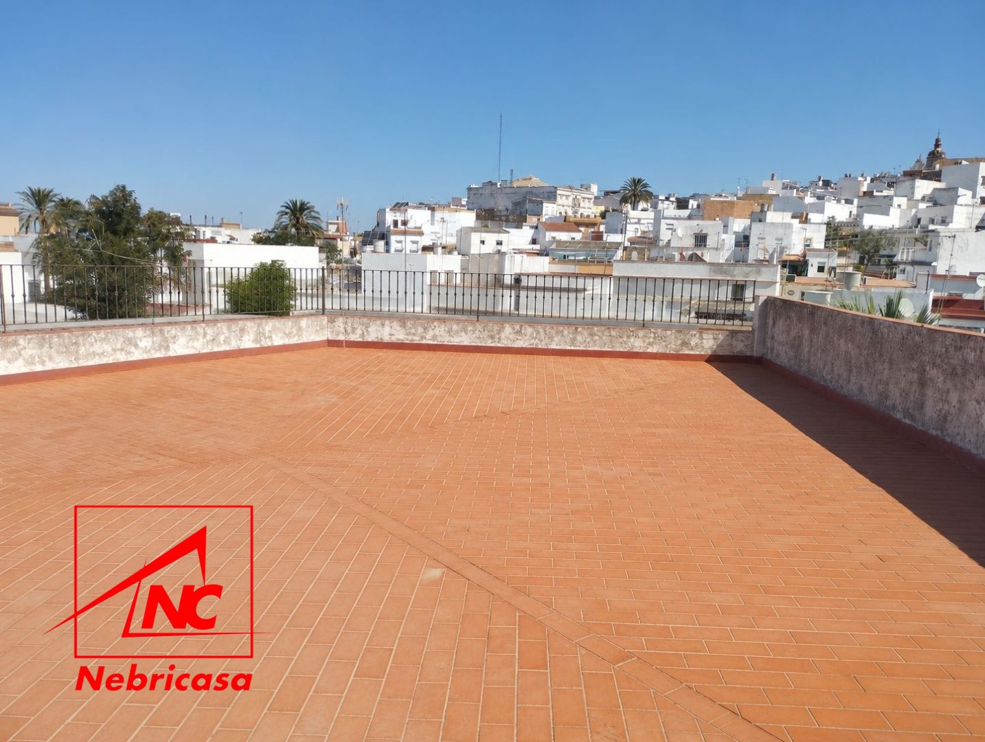 Piso en Las Cabezas de San Juan