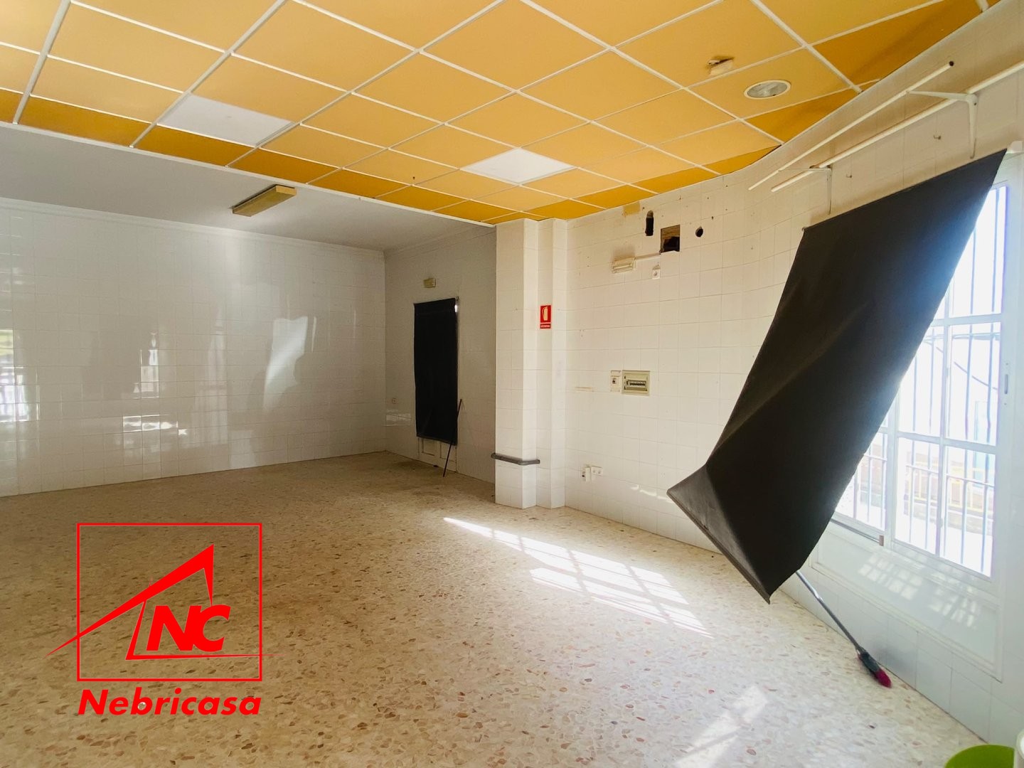 Local Comercial en Las Cabezas de San Juan