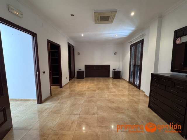 Piso Independiente en Carmona Mercadona
