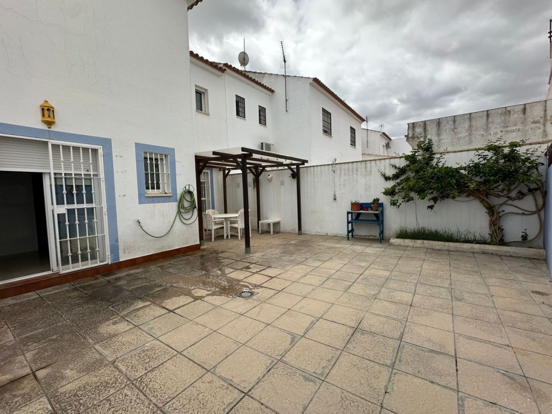Pareado en Villanueva del Ariscal