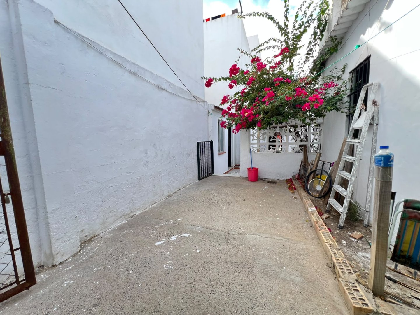 Casa Con Terreno en Aznalcázar