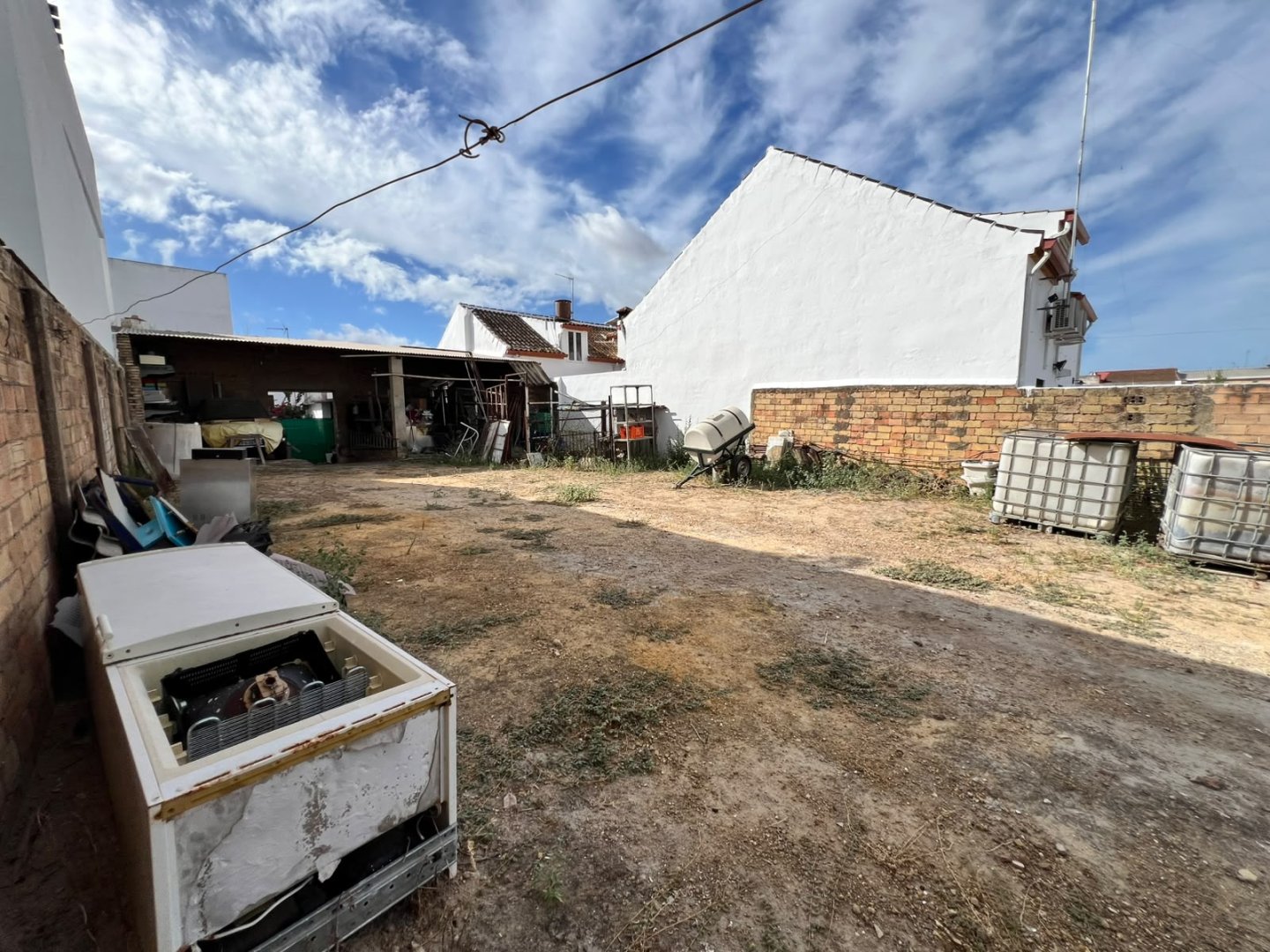 Casa Con Terreno en Aznalcázar
