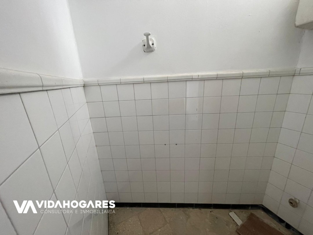 Local Comercial en Rota Avda. San Fernando/Playa Chorrillo /Molino /Rompidillo