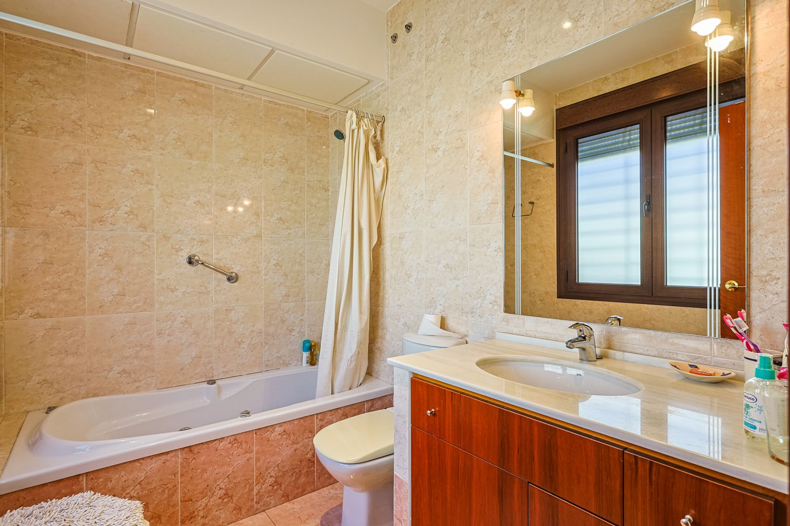 Chalet Individual en Tomares
