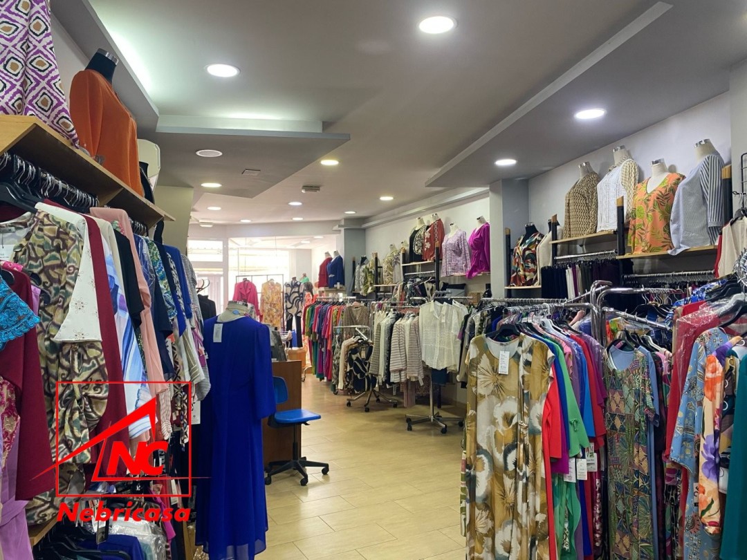 Local Comercial · Las Cabezas de San Juan · 1 hab.