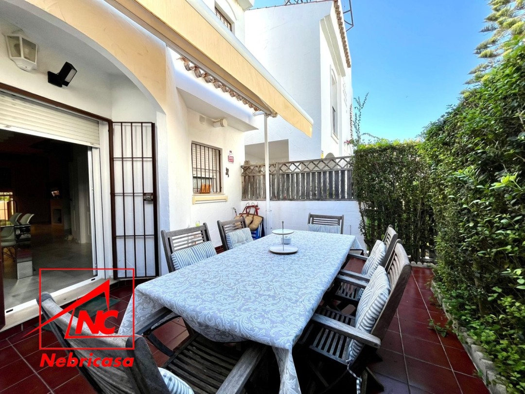 Chalet Pareado · Rota · 3 hab.