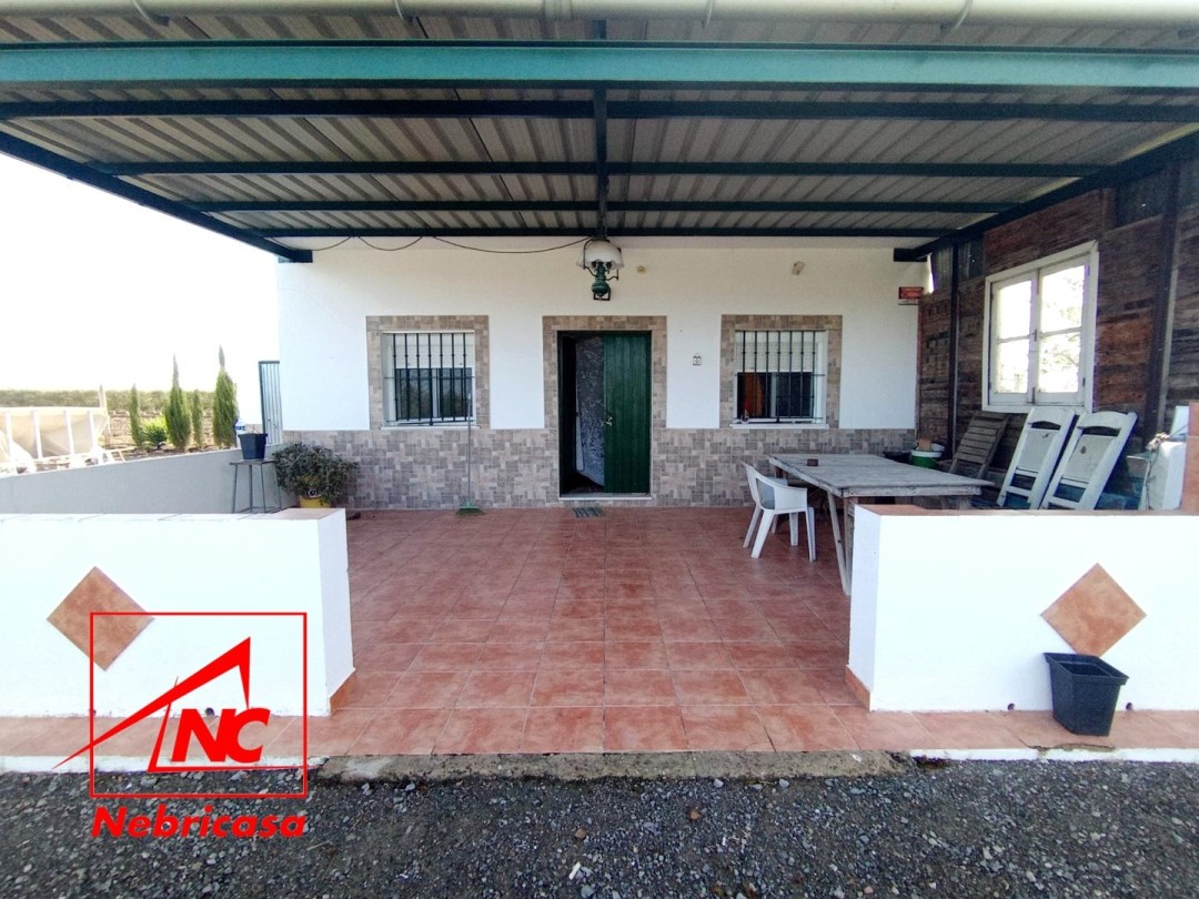 Finca · El Cuervo · 2 hab.