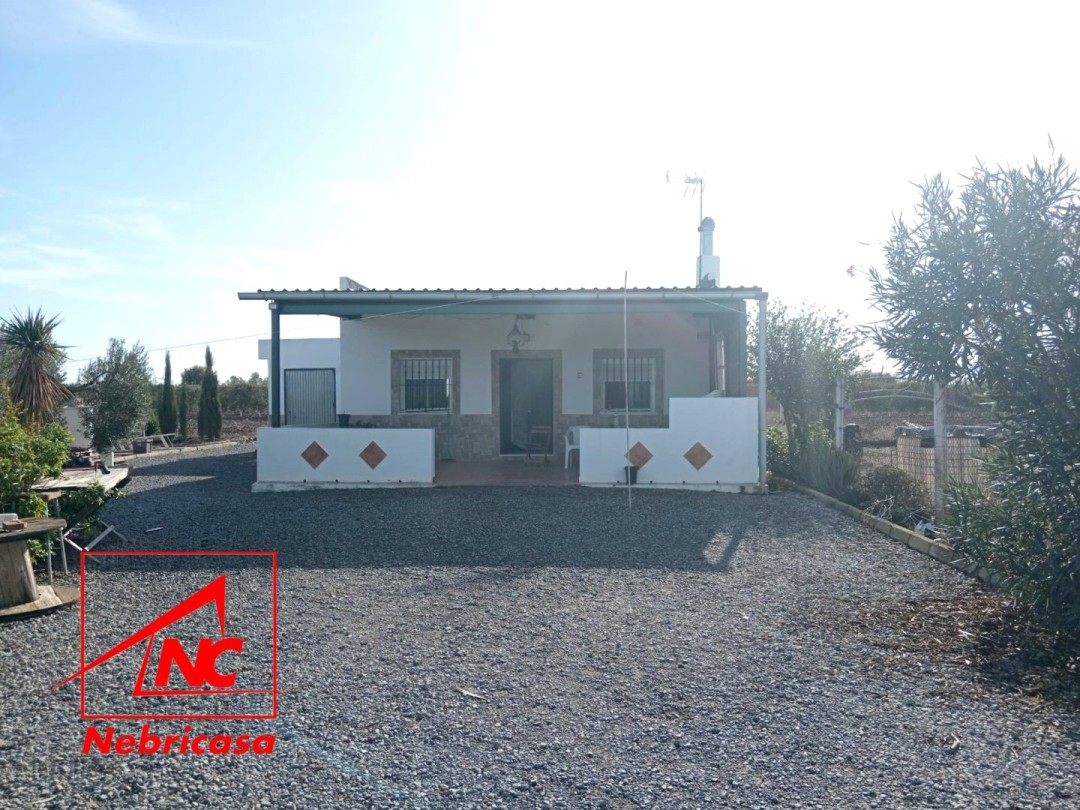 Finca · El Cuervo · 2 hab.