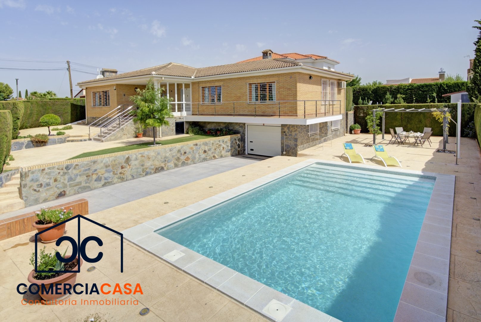 Chalet Individual en Villa de Otura Urbanizacion Nueva Otura