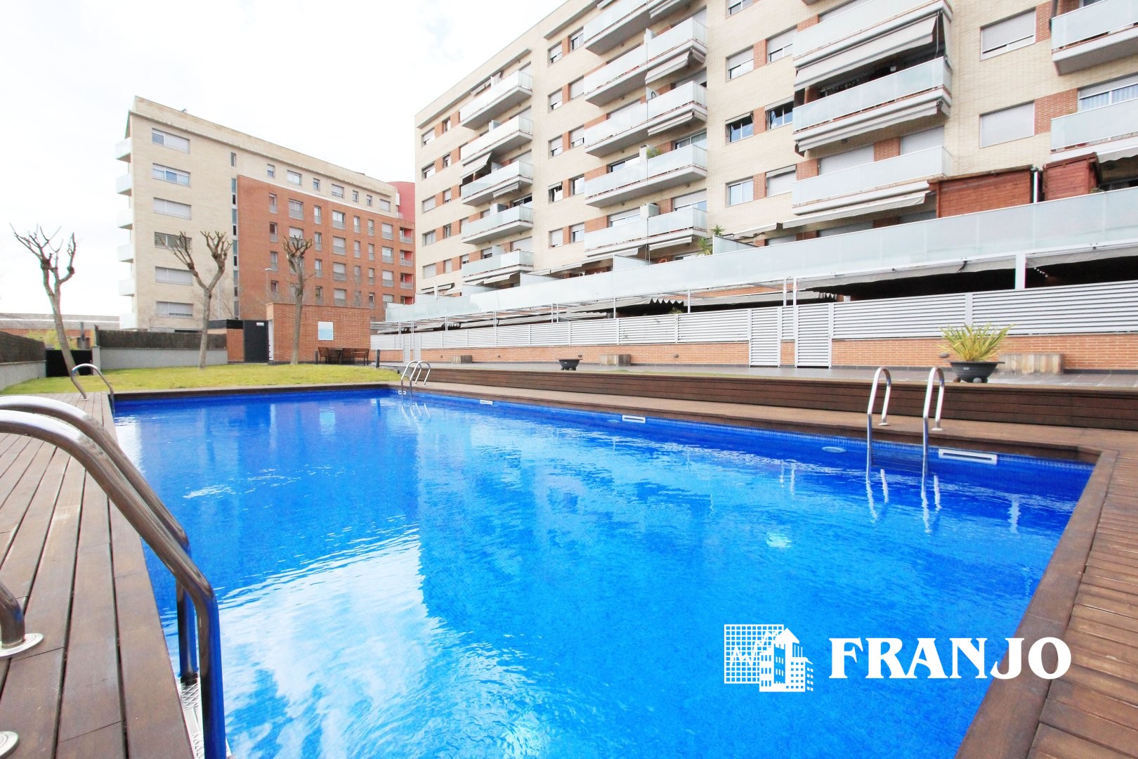Bajo Con Jardin en Barberà del Vallès Parc Central