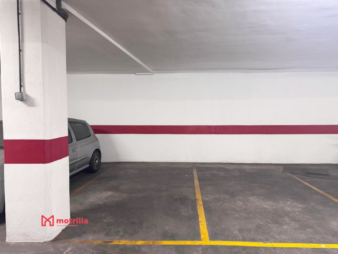 Pz. En Superf. Com en Motril Plaza De La Aurora