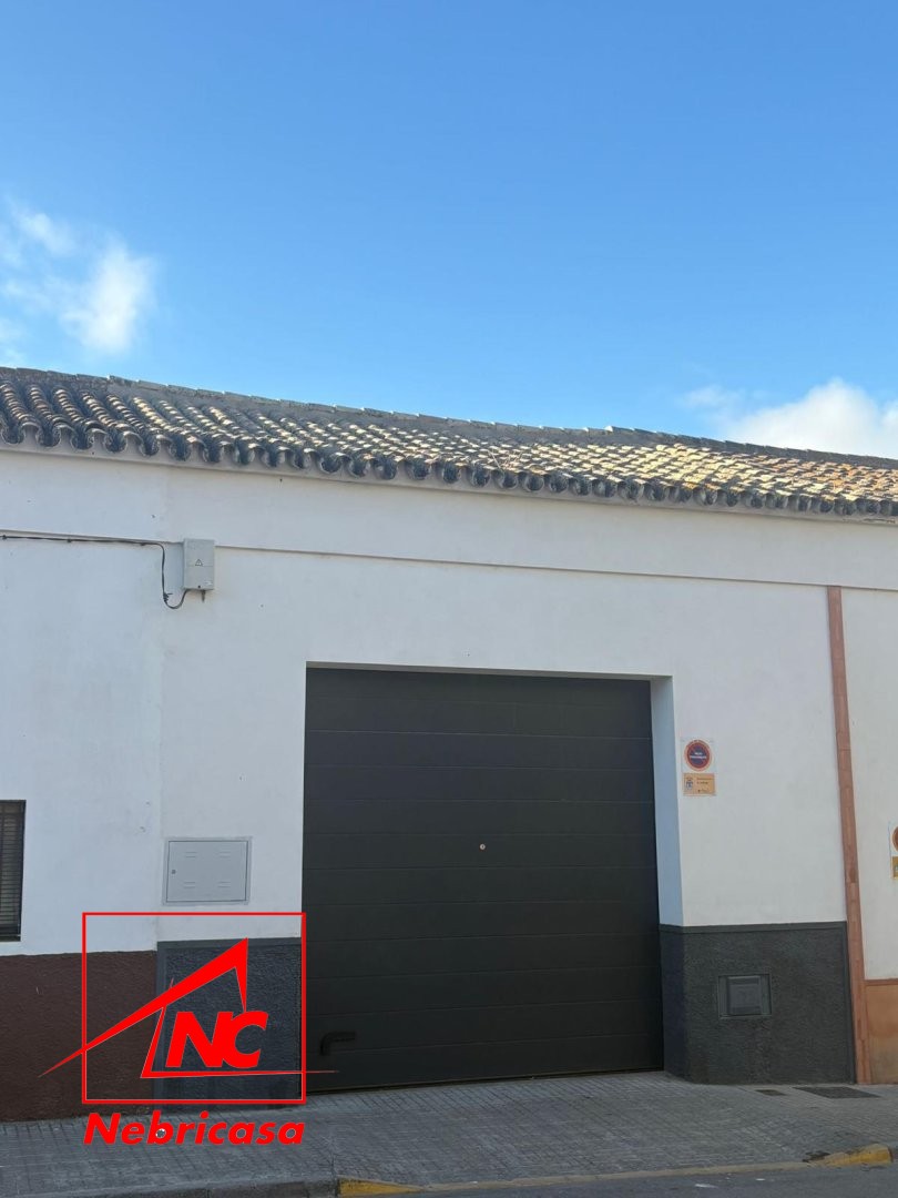Plaza De Garaje en Lebrija
