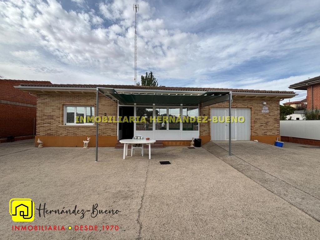Chalet Individual en Cañizal